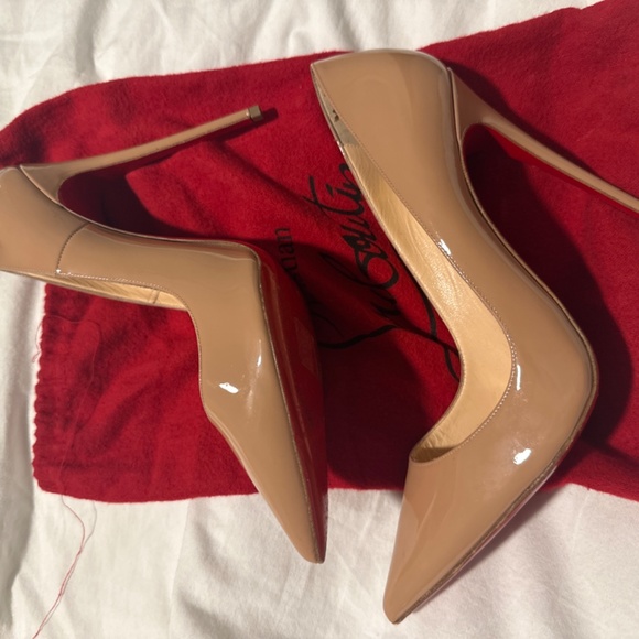 So Kate Patent Pointed-Toe Red Sole Pump - Nude - Size 39 - Picture 2 of 4